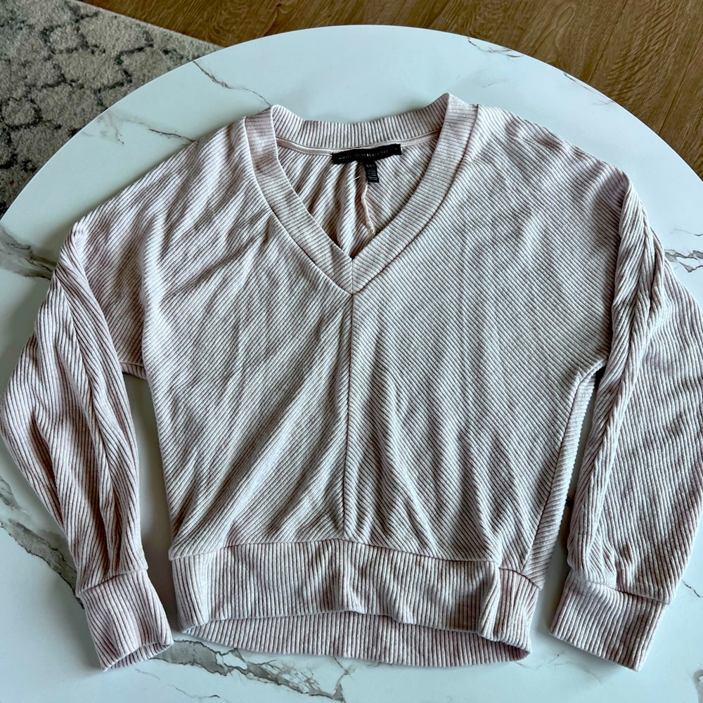 White House Black Market Light Pink Sweater